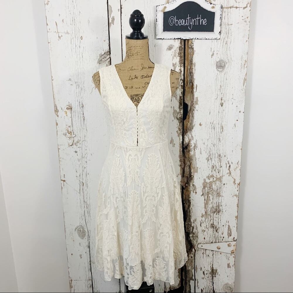 Anthropologie Womens Antoinette Cream lace fit n flare dress sz SMALL